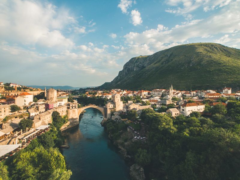 Exotická Bosna a Hercegovina přes babí léto. Letenky do Tuzly od 1070 Kč z Vídně