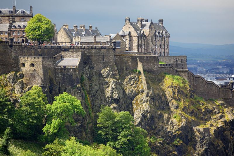 Drsná skotská kráska – město Edinburgh. Z Prahy za 2242 Kč